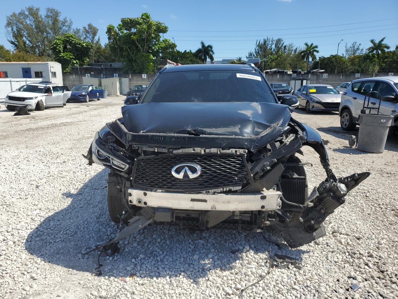 2017 Infiniti QX60 - Image 5