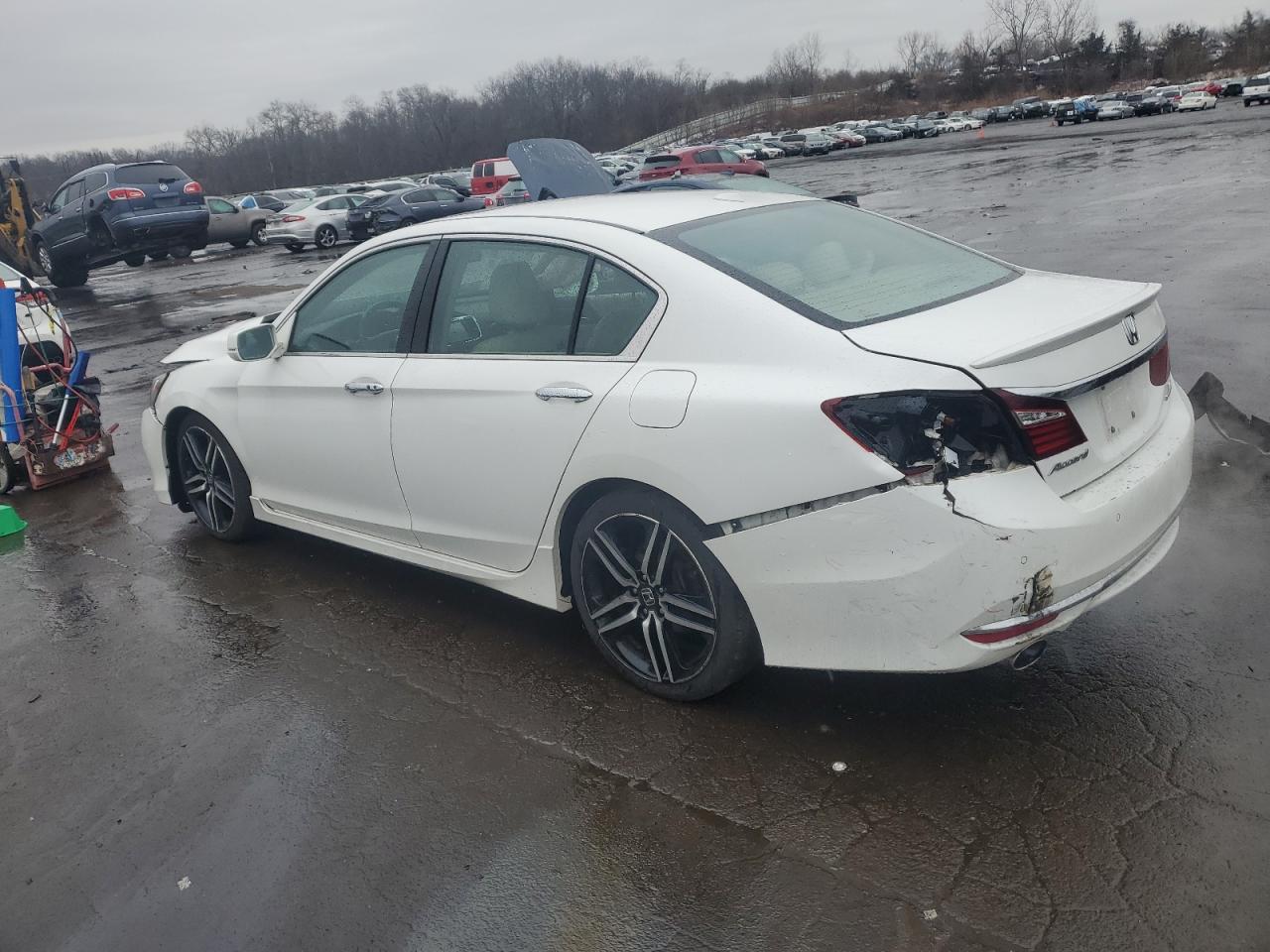2016 Honda Accord - Image 2