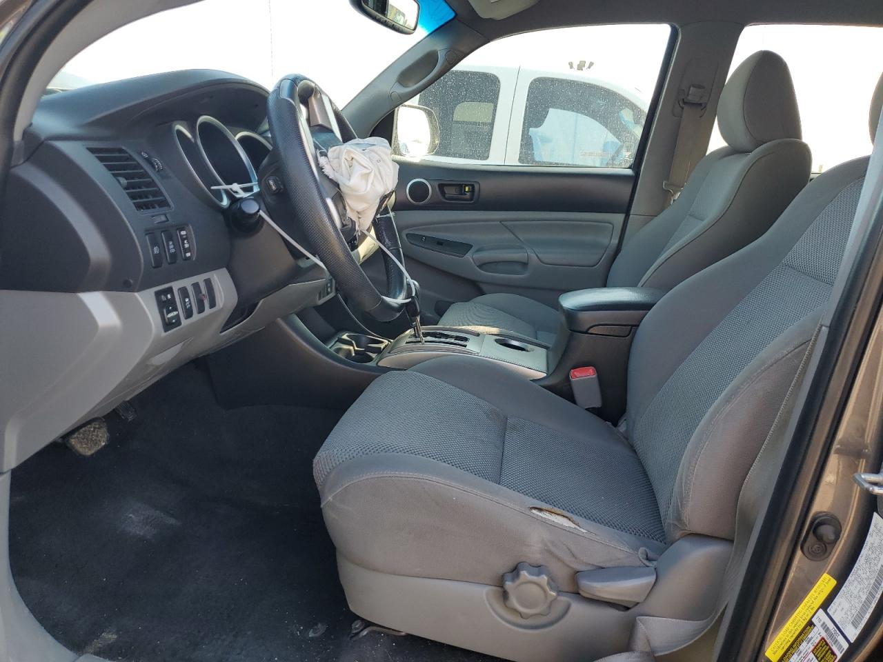 2012 Toyota Tacoma - Image 7