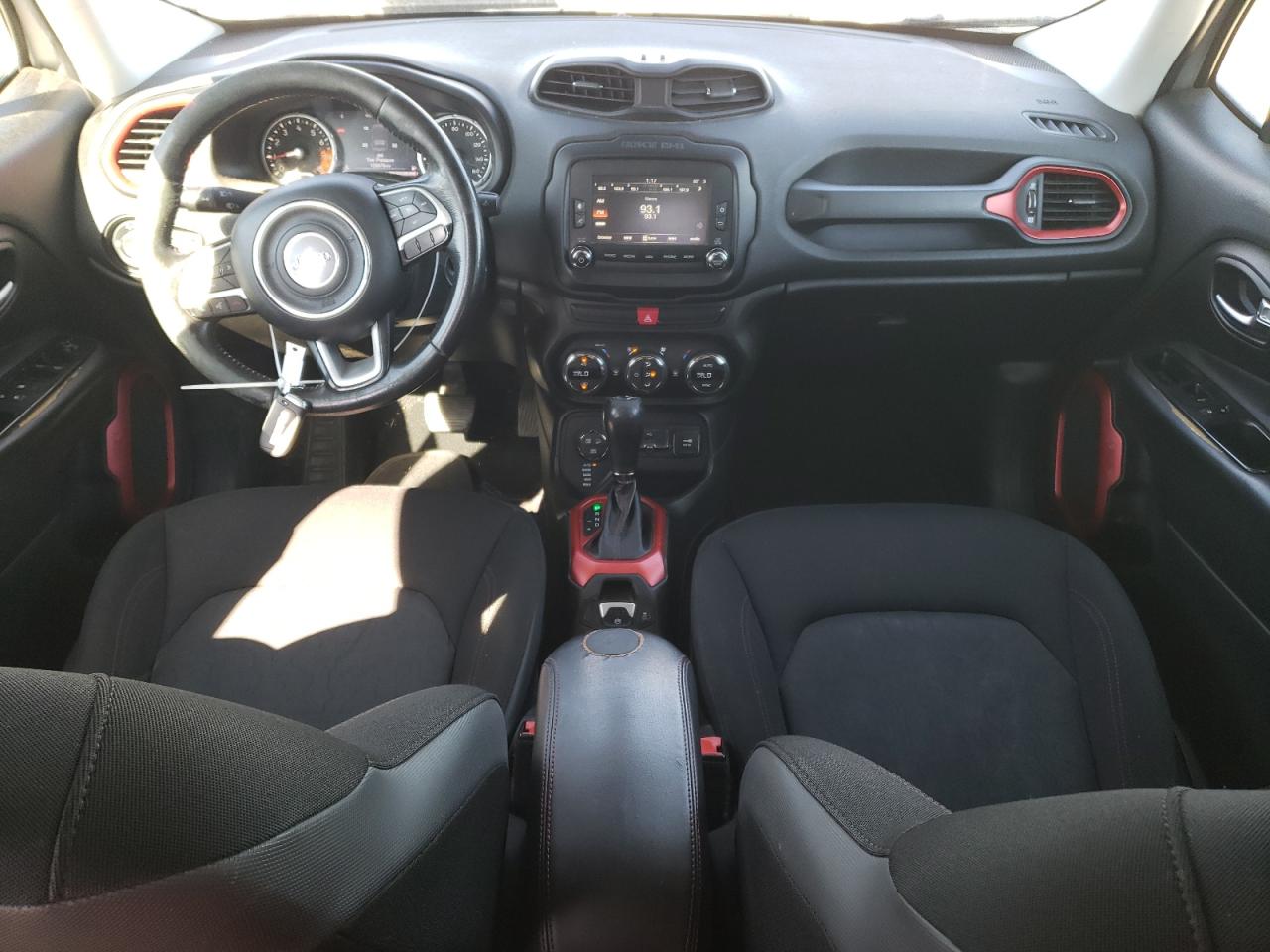 2015 Jeep Renegade - Image 8