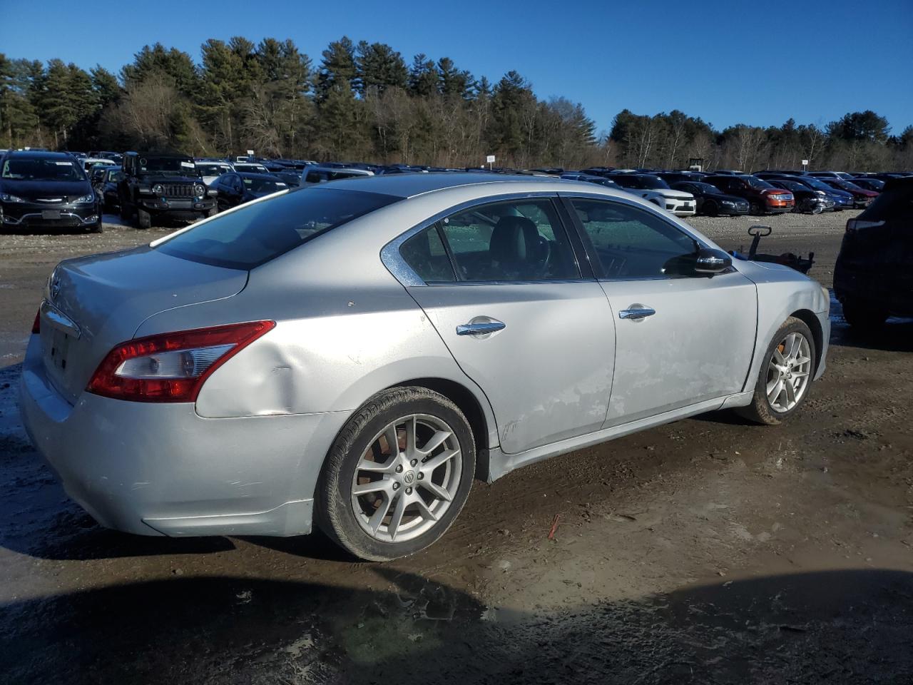 2009 Nissan Maxima - Image 3
