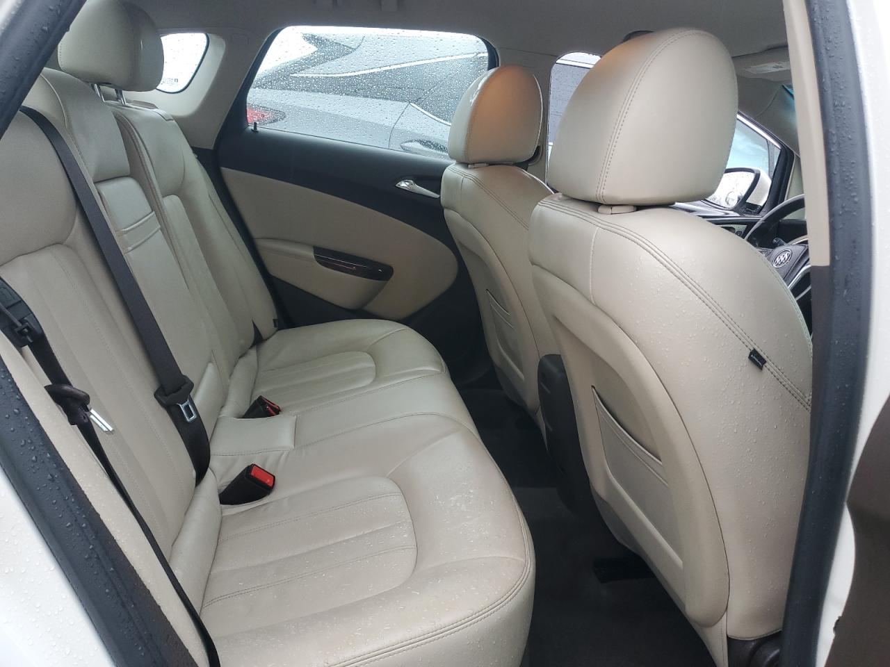 2012 Buick Verano - Image 10