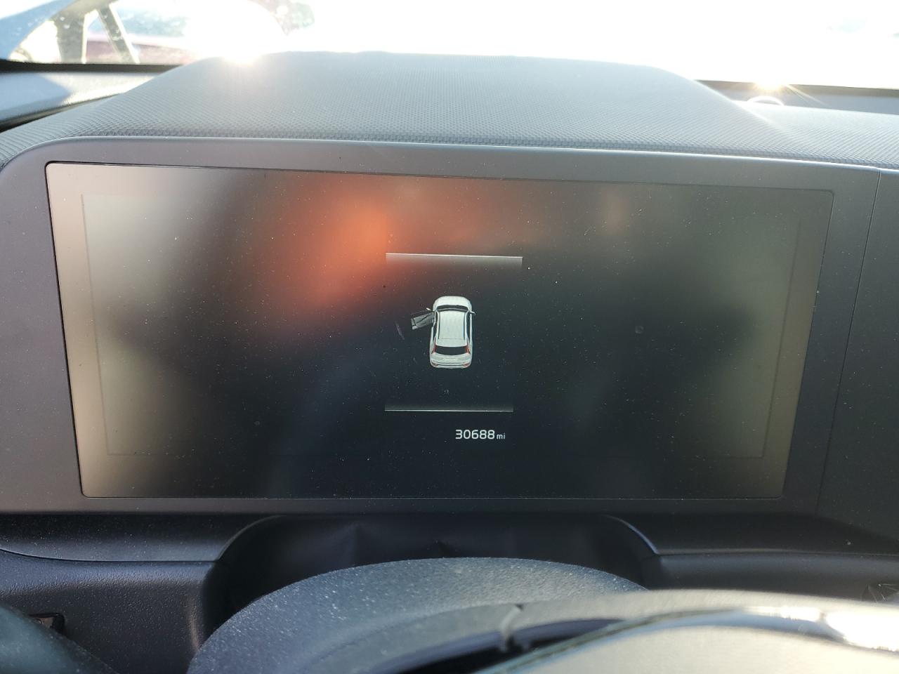 2024 Kia Niro - Image 9