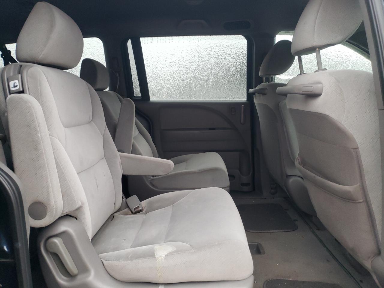 2010 Honda Odyssey - Image 11