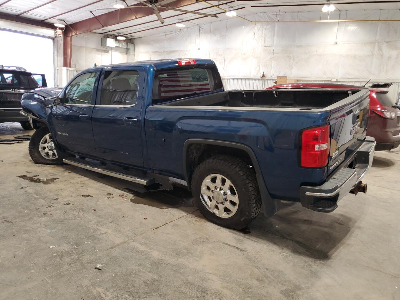 2015 GMC Sierra - Image 2