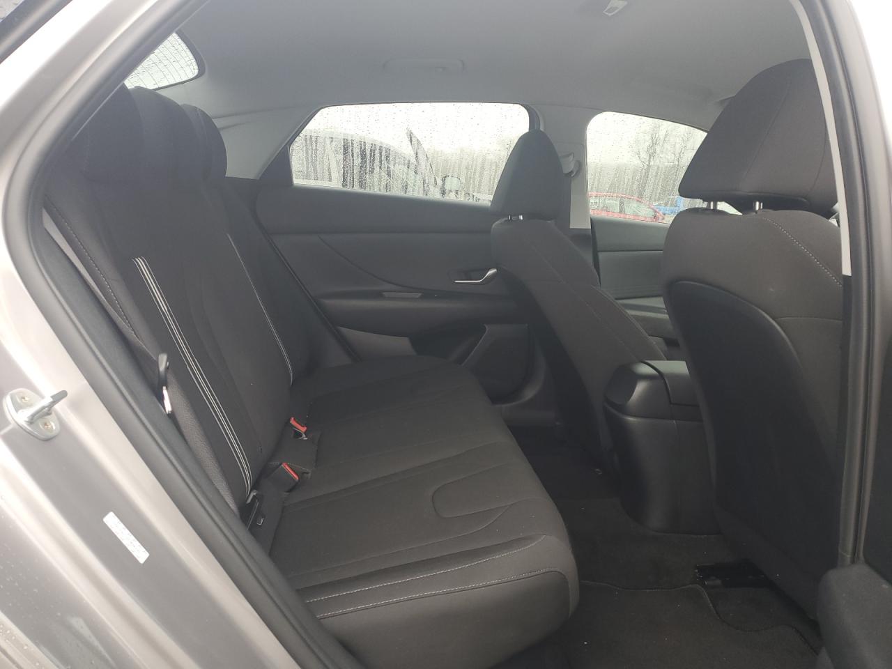 2023 Hyundai Elantra - Image 10