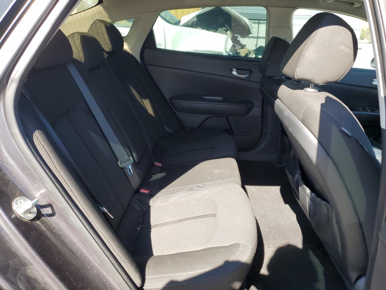 2017 Kia Optima - Image 10