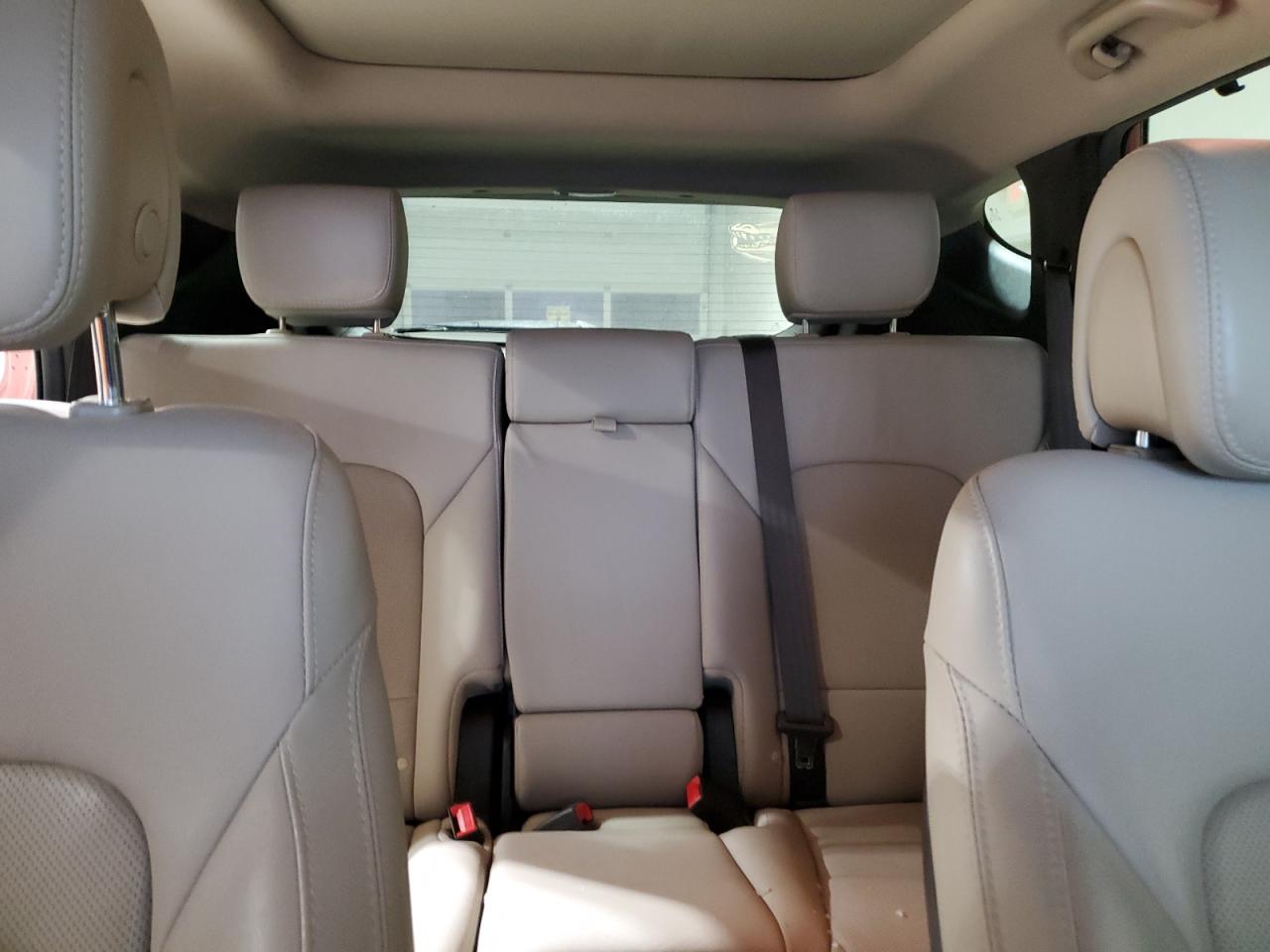 2017 Hyundai Santa Fe - Image 10