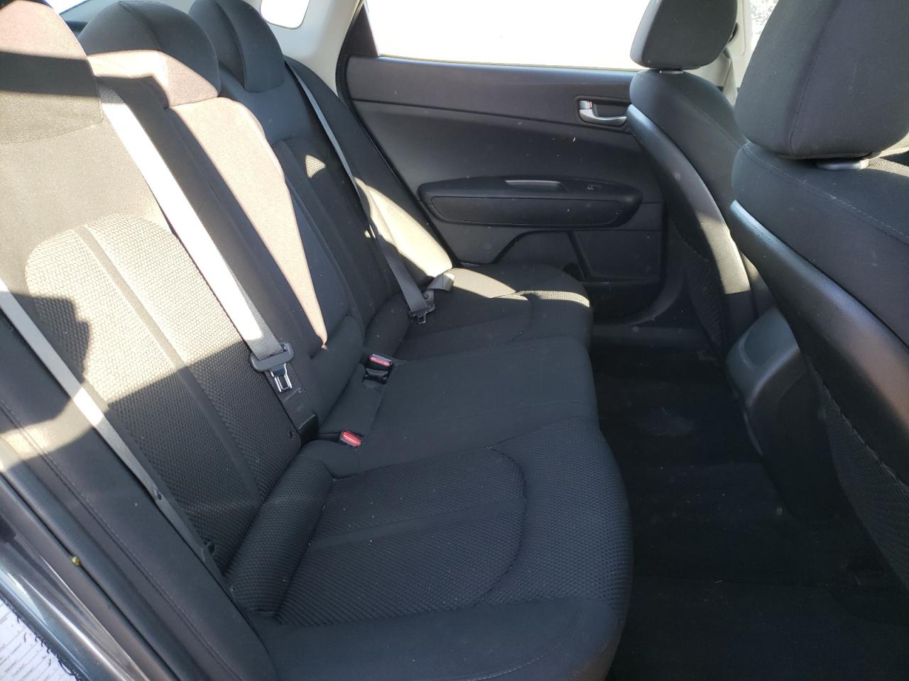 2020 Kia Optima - Image 10