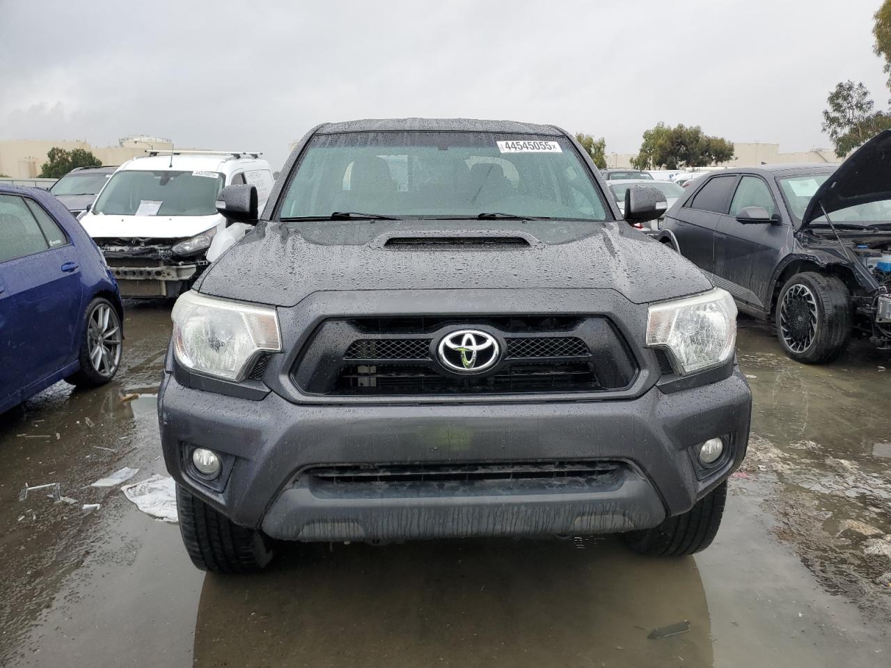2015 Toyota Tacoma - Image 5