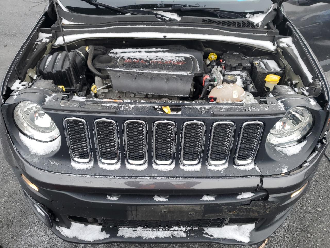 2017 Jeep Renegade - Image 11