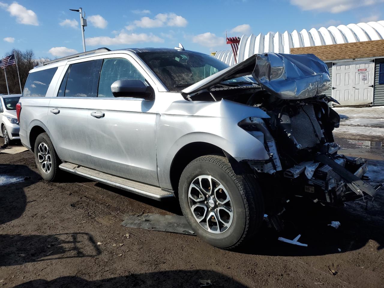 2023 Ford Expedition - Image 4