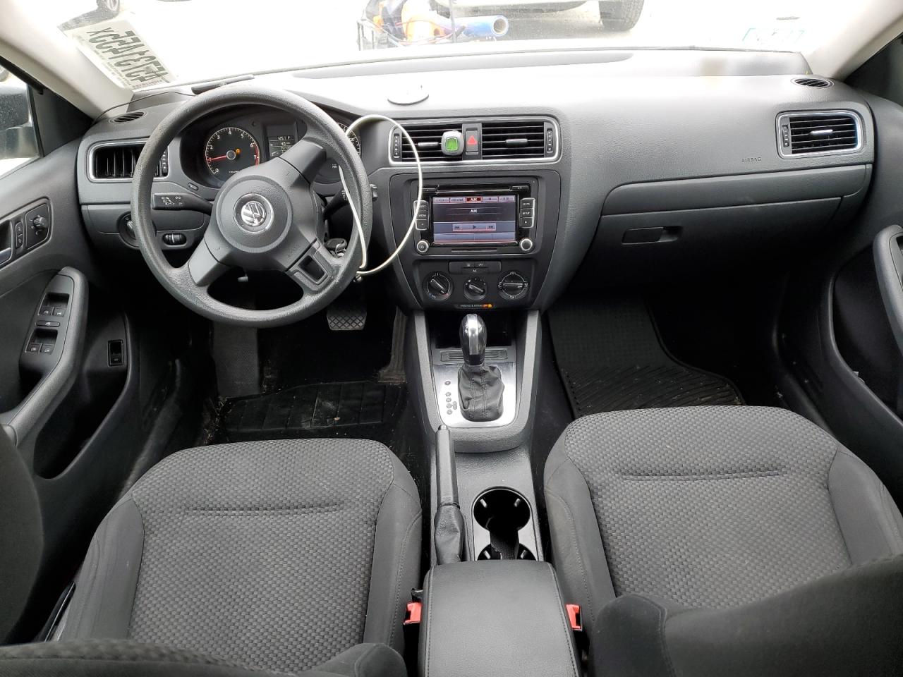 2014 Volkswagen Jetta - Image 8