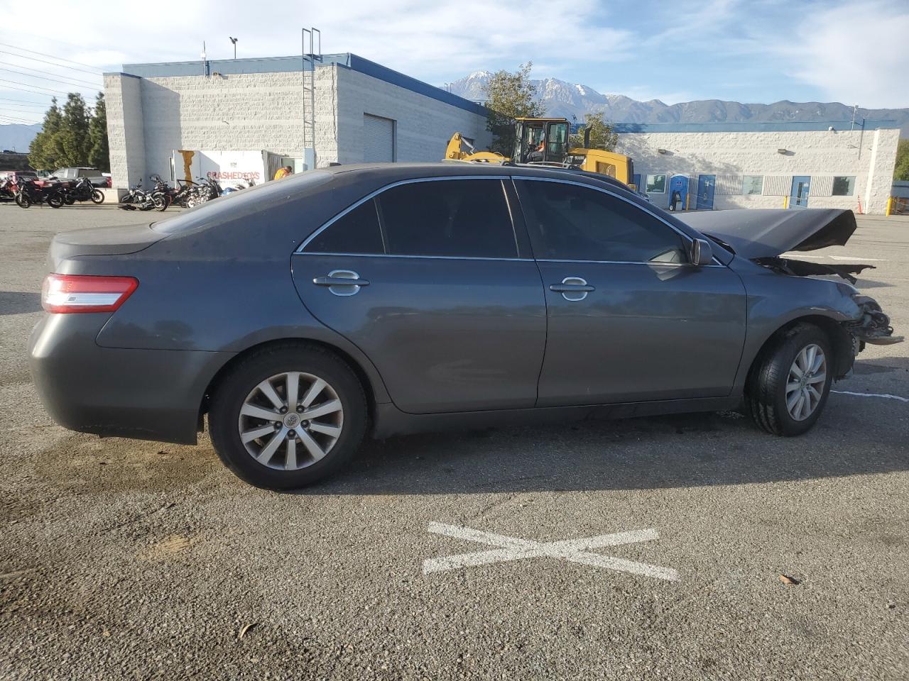 2010 Toyota Camry - Image 3