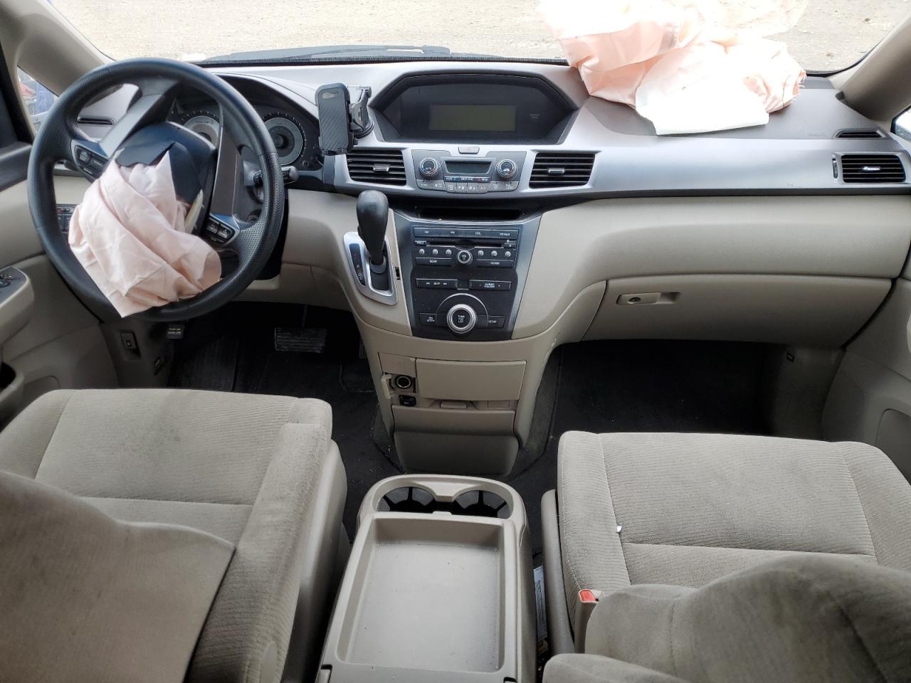 2011 Honda Odyssey - Image 8