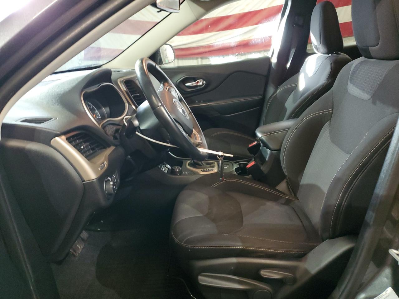 2015 Jeep Grand Cherokee - Image 7