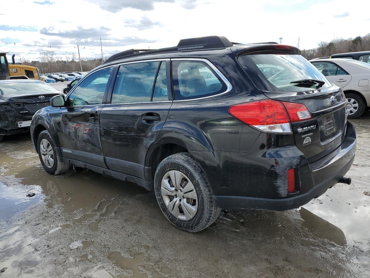 2010 Subaru Outback - Image 2