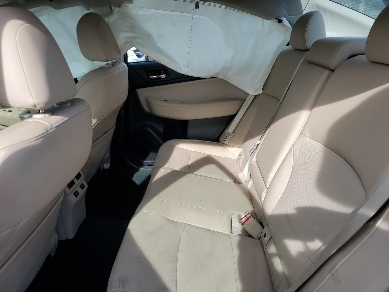 2017 Subaru Outback - Image 10