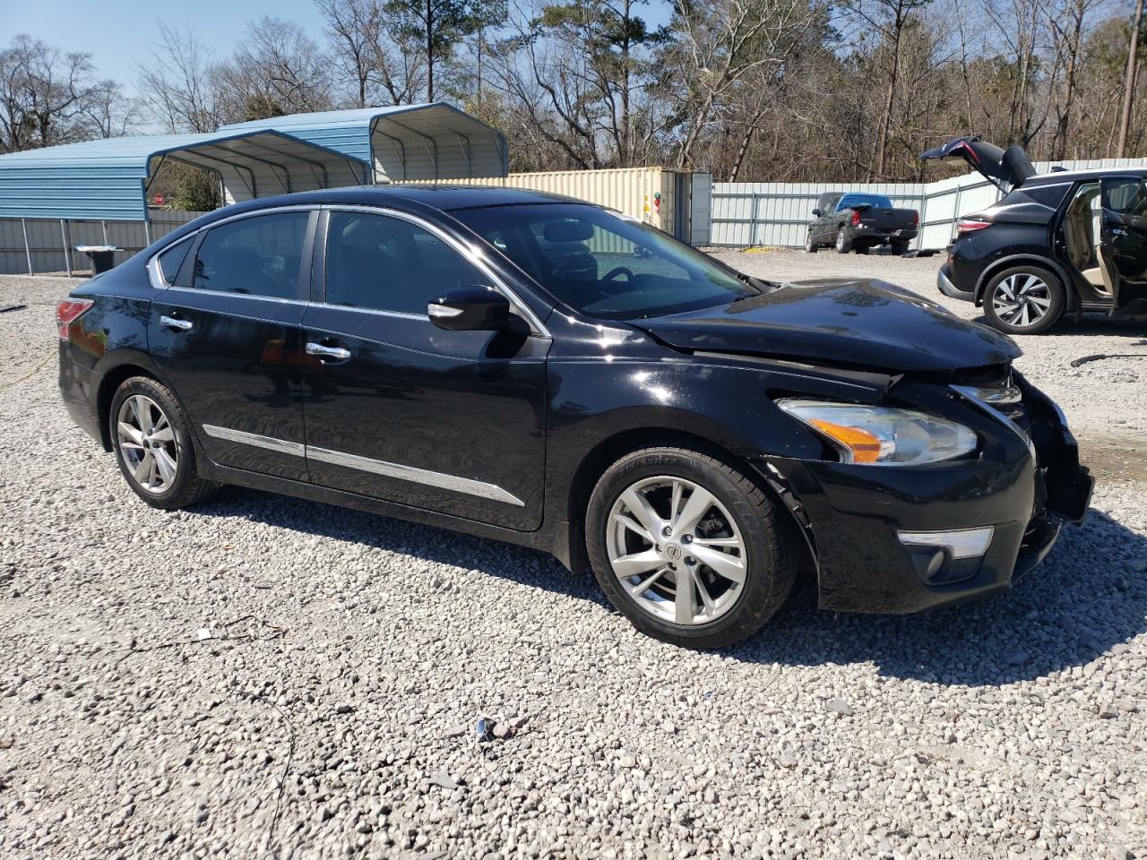 2015 Nissan Altima - Image 4
