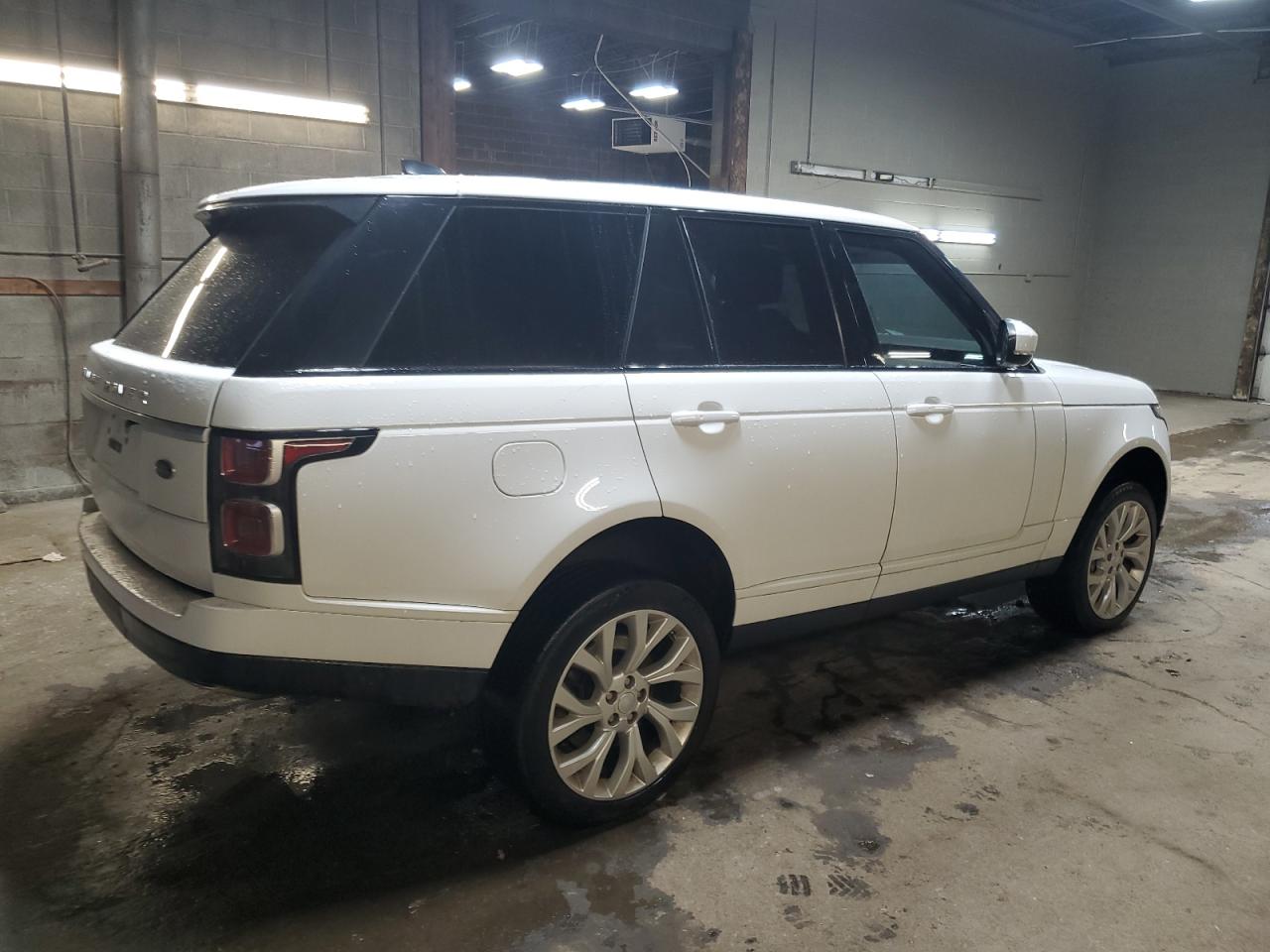 2018 Land Rover Range Rover - Image 3