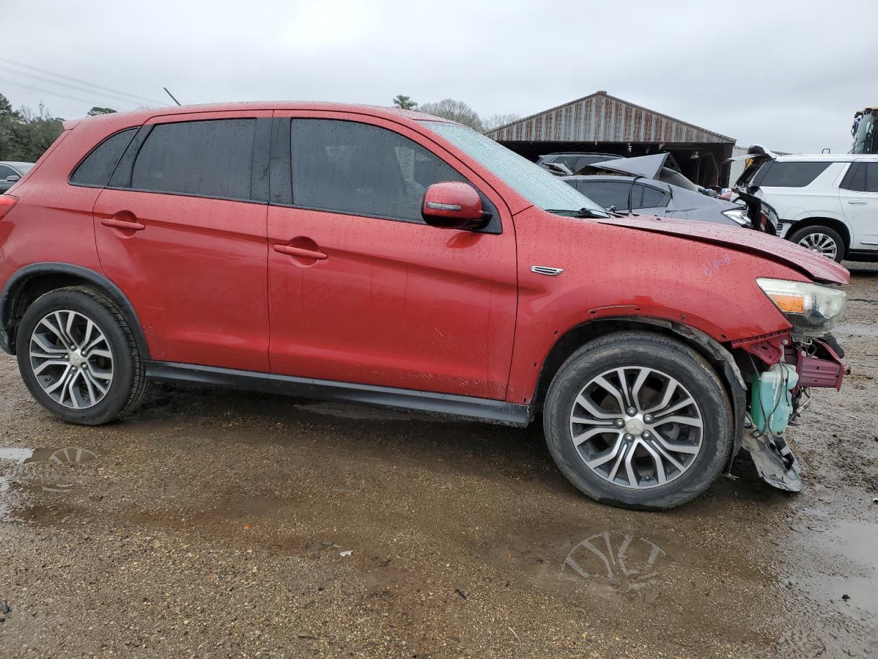 2016 Mitsubishi Outlander - Image 4