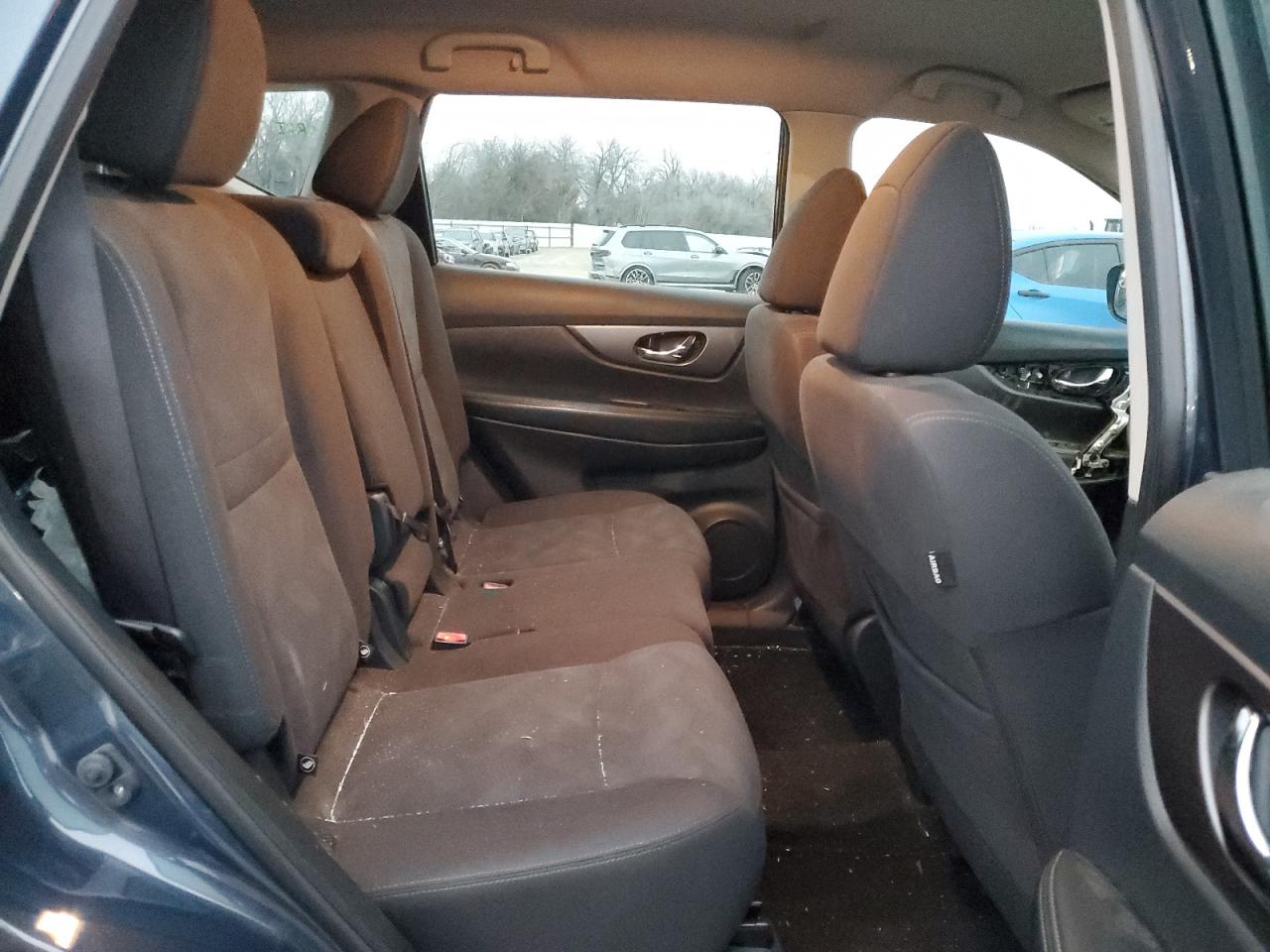 2016 Nissan Rogue - Image 11