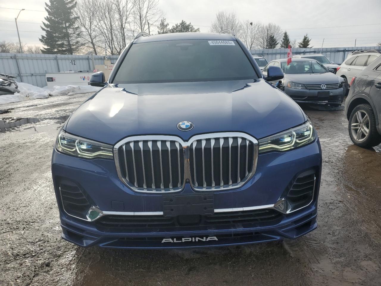 2021 BMW X7 - Image 5