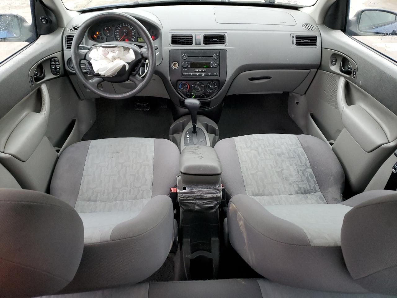 2005 Ford Focus - Image 8