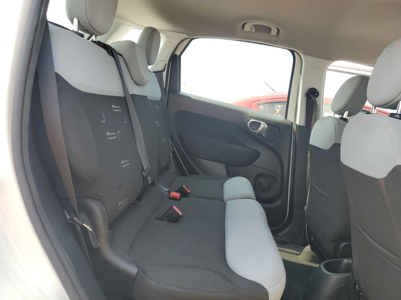 2016 Fiat 500 - Image 10