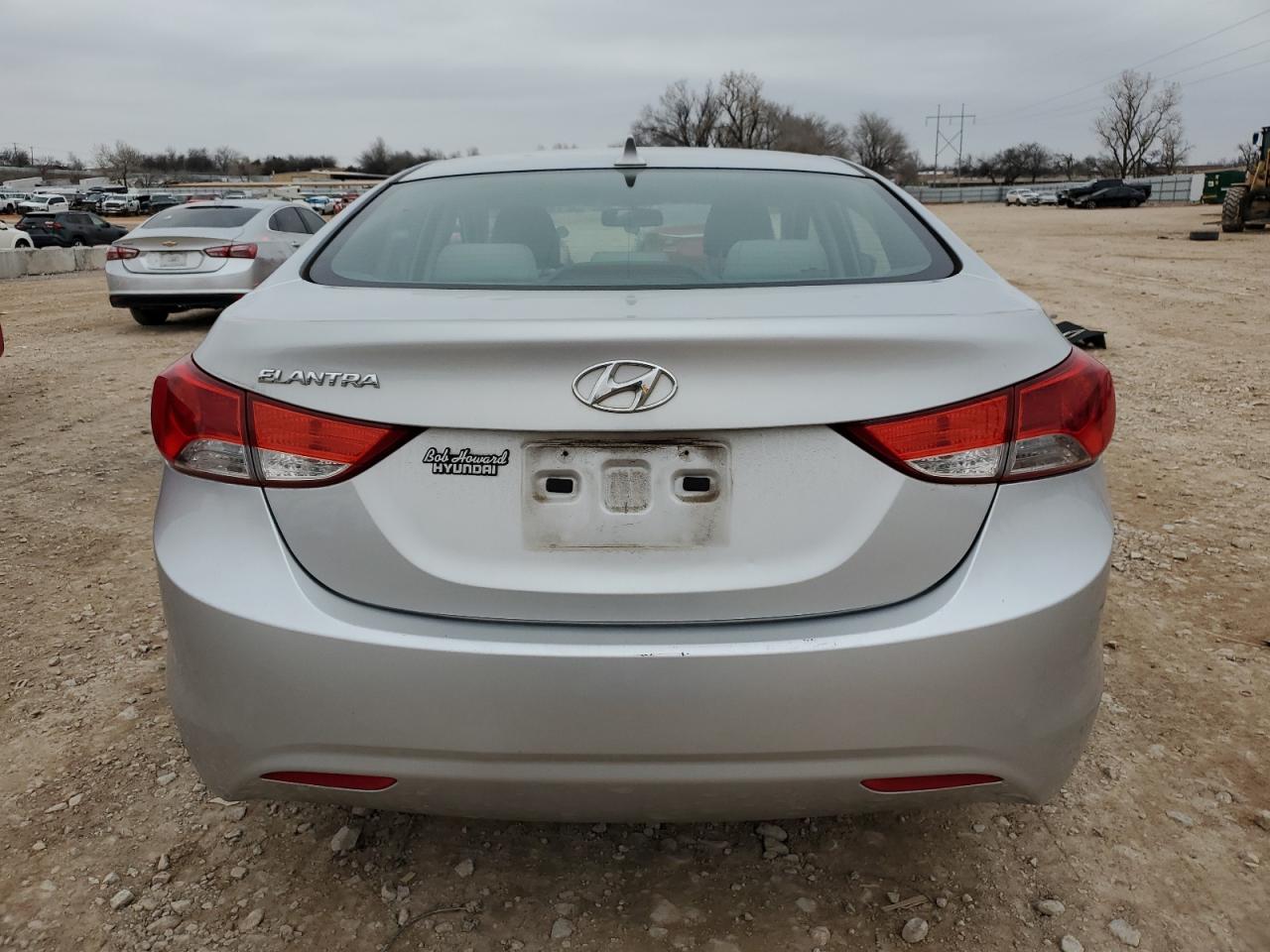2013 Hyundai Elantra - Image 6