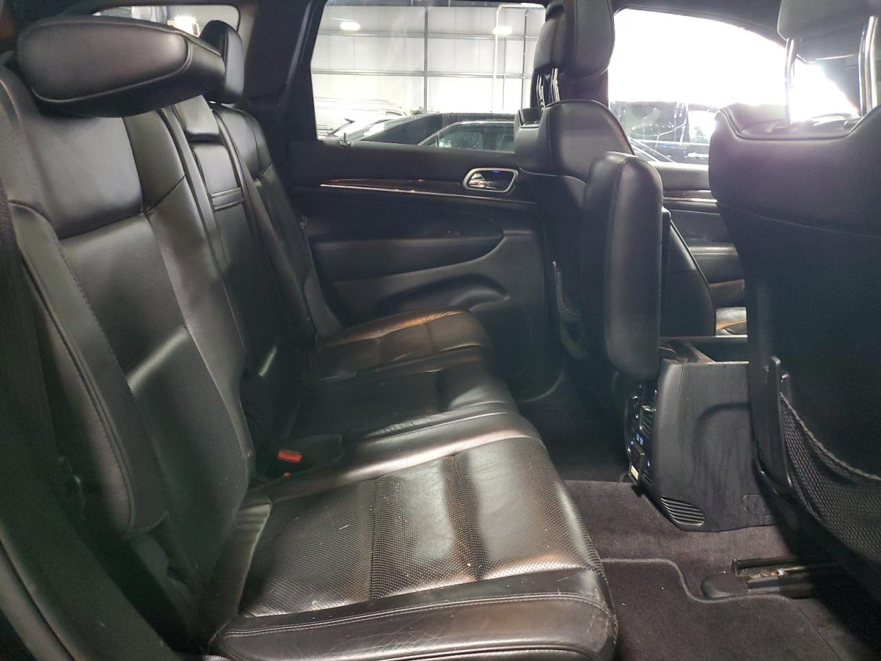 2018 Jeep Grand Cherokee - Image 11
