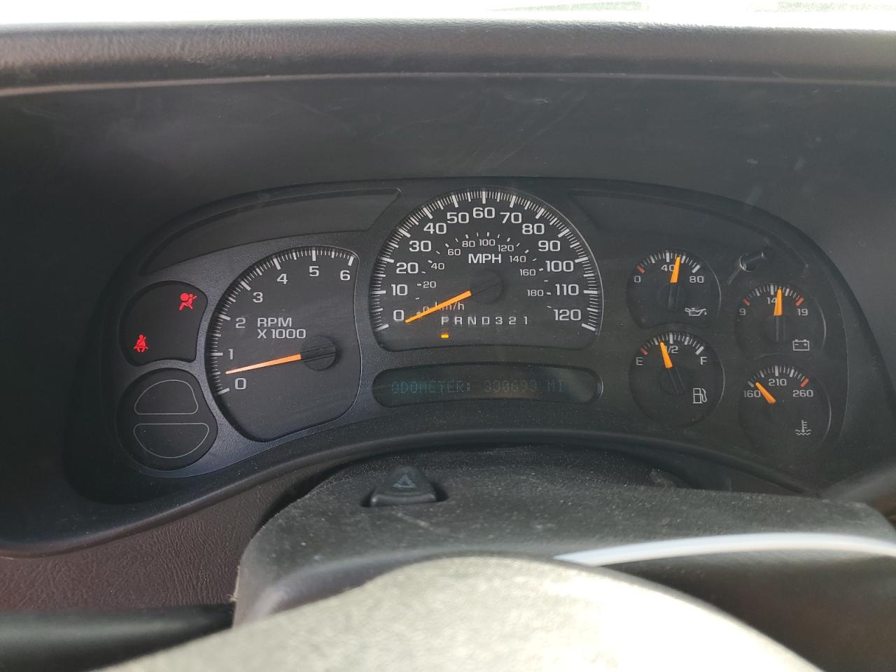 2006 Chevrolet Silverado - Image 9