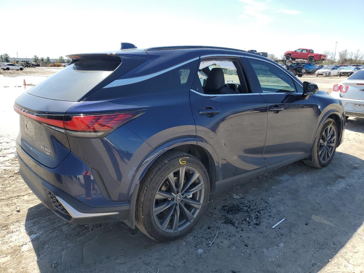 2023 Lexus RX - Image 3