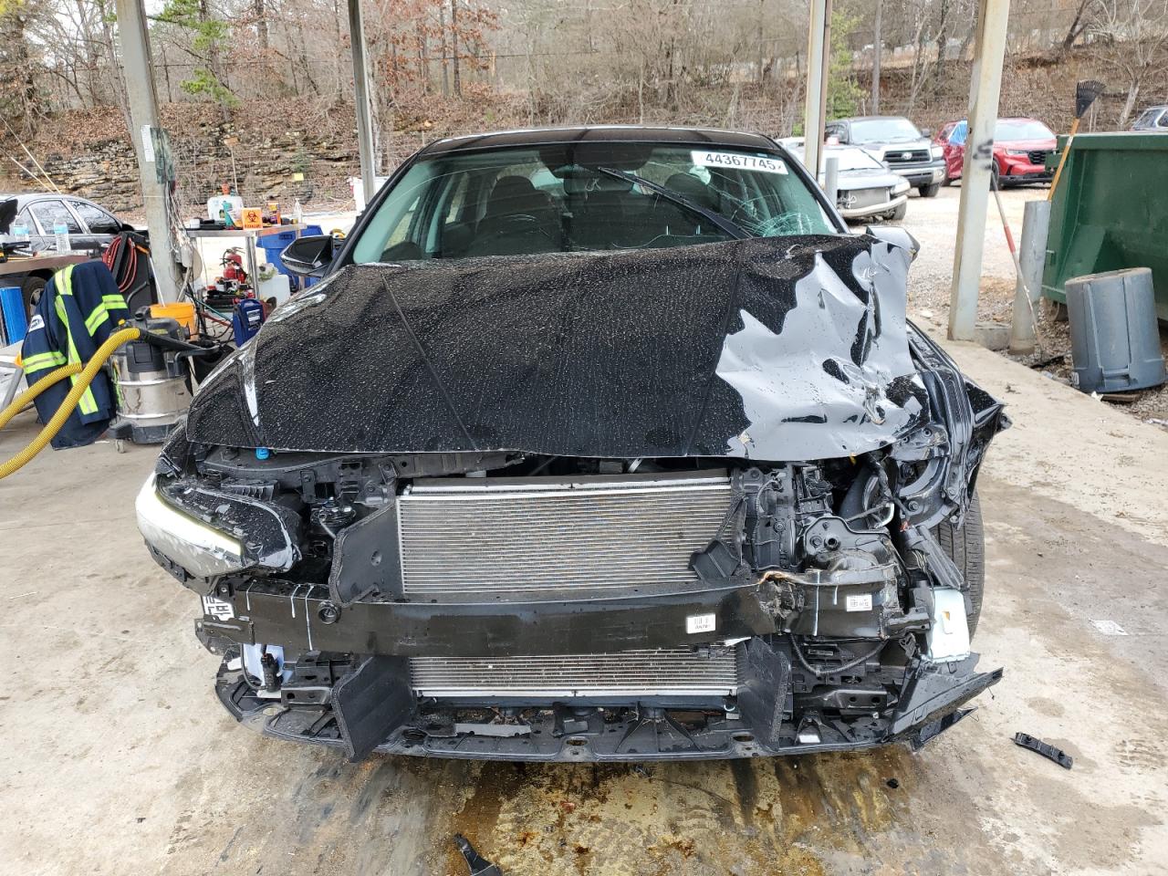 2024 Hyundai Elantra - Image 5