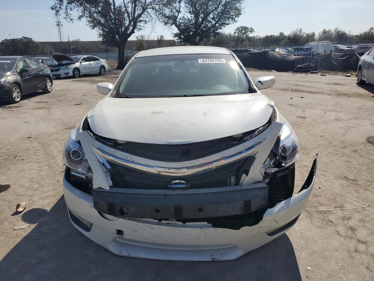 2014 Nissan Altima - Image 5