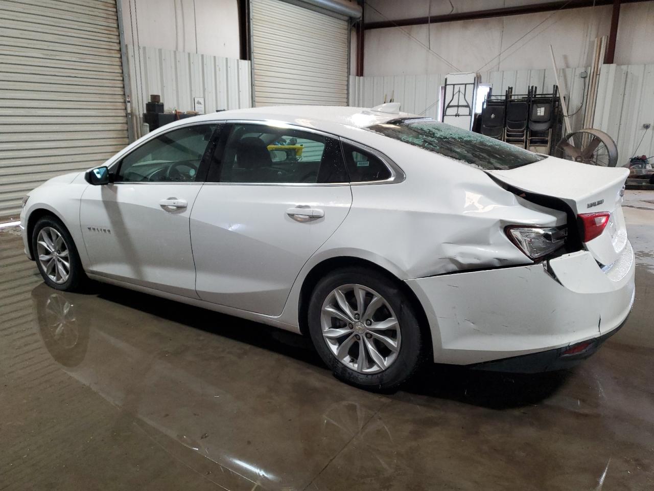 2023 Chevrolet Malibu - Image 2