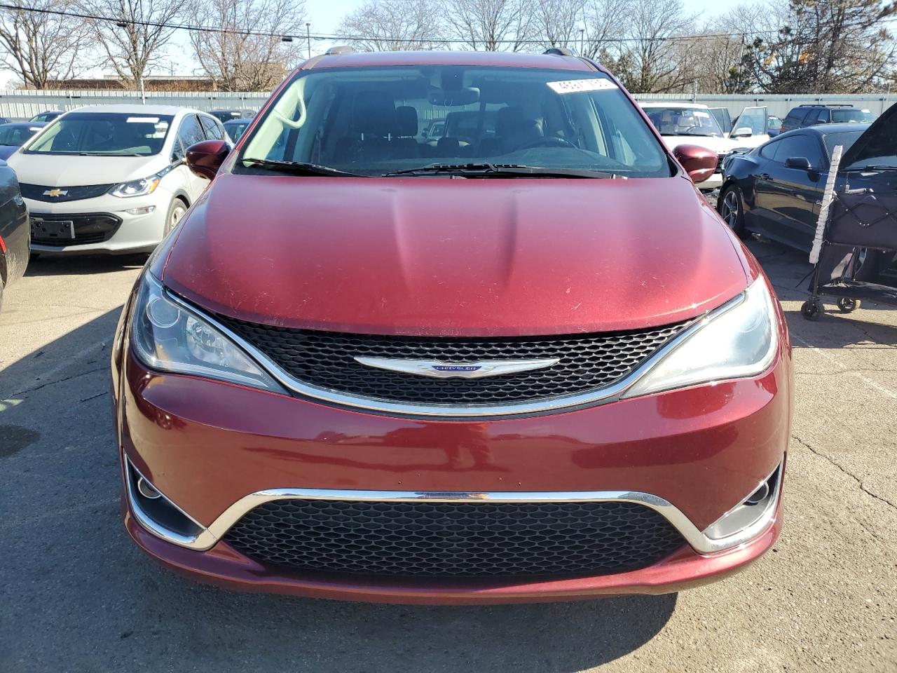 2019 Chrysler Pacifica - Image 5