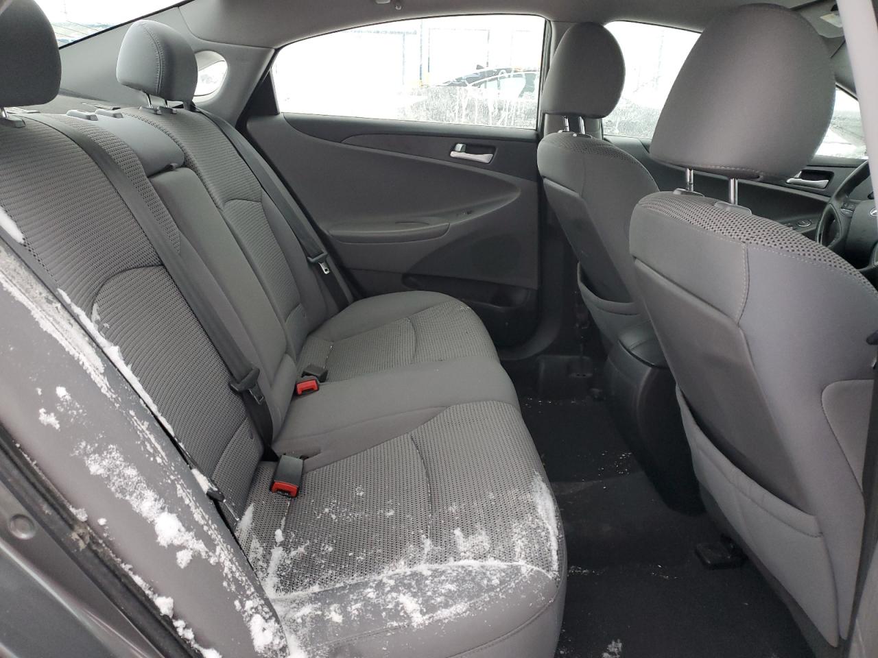 2011 Hyundai Sonata - Image 10