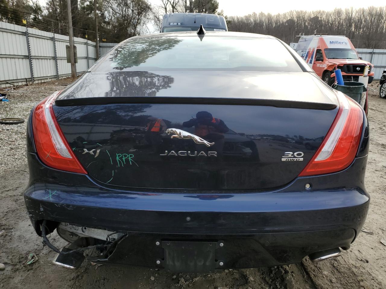 2016 Jaguar XJ - Image 6