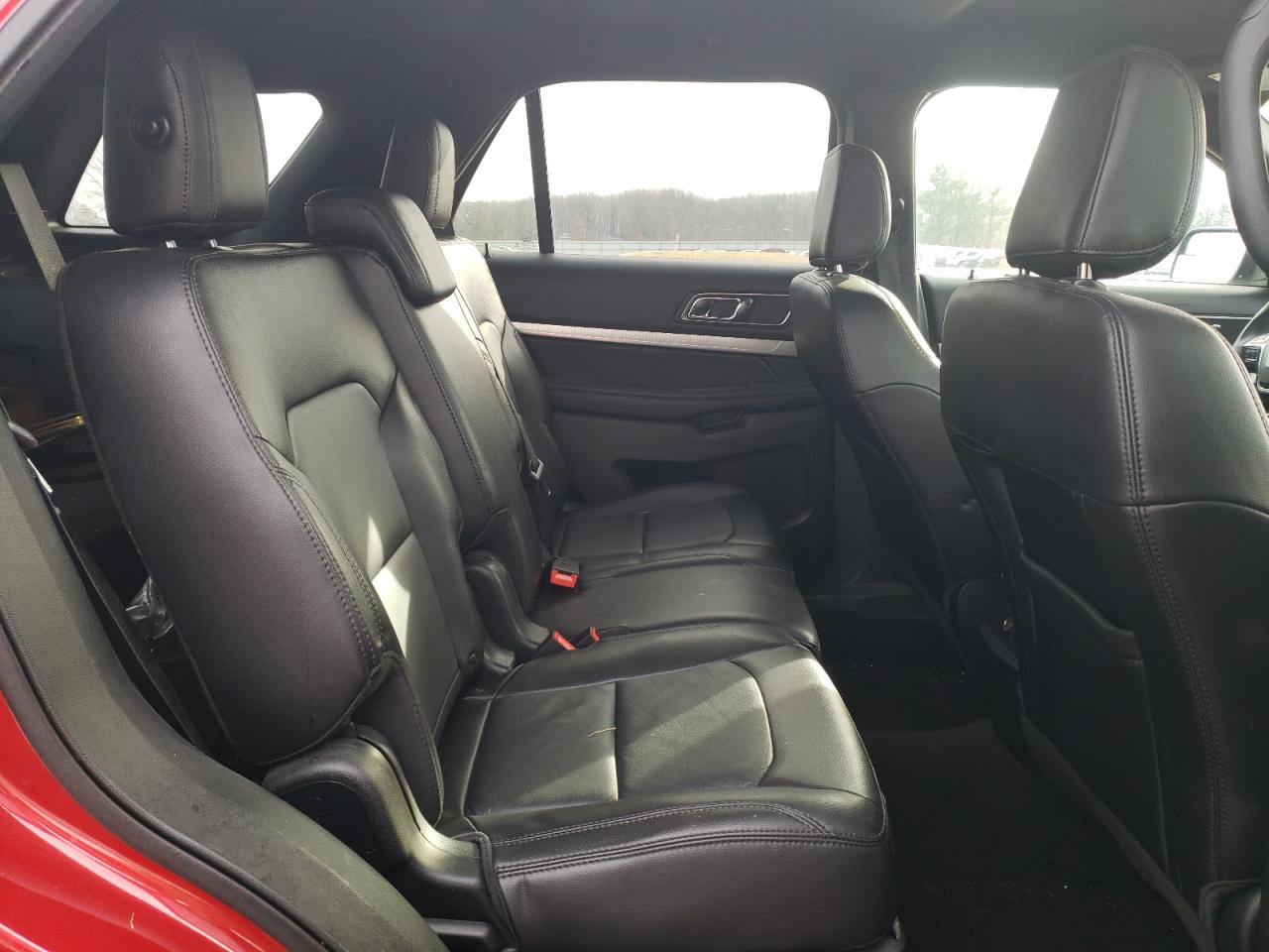 2018 Ford Explorer - Image 11