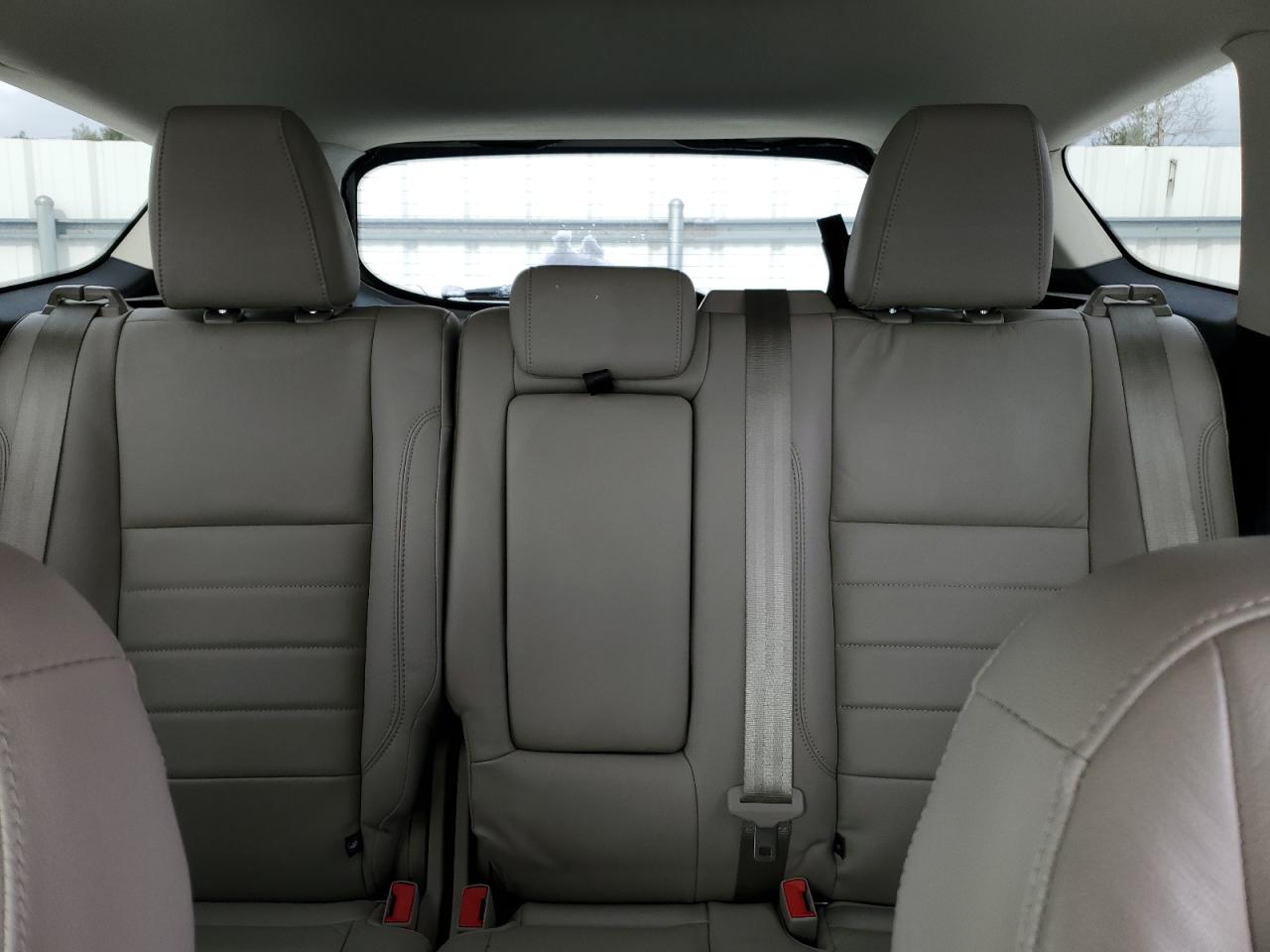 2015 Ford Escape - Image 10
