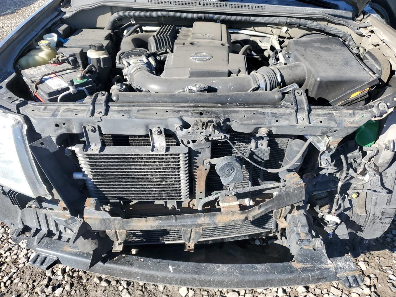 2005 Nissan Pathfinder - Image 12