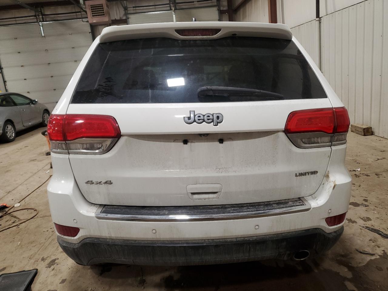 2017 Jeep Grand Cherokee - Image 6