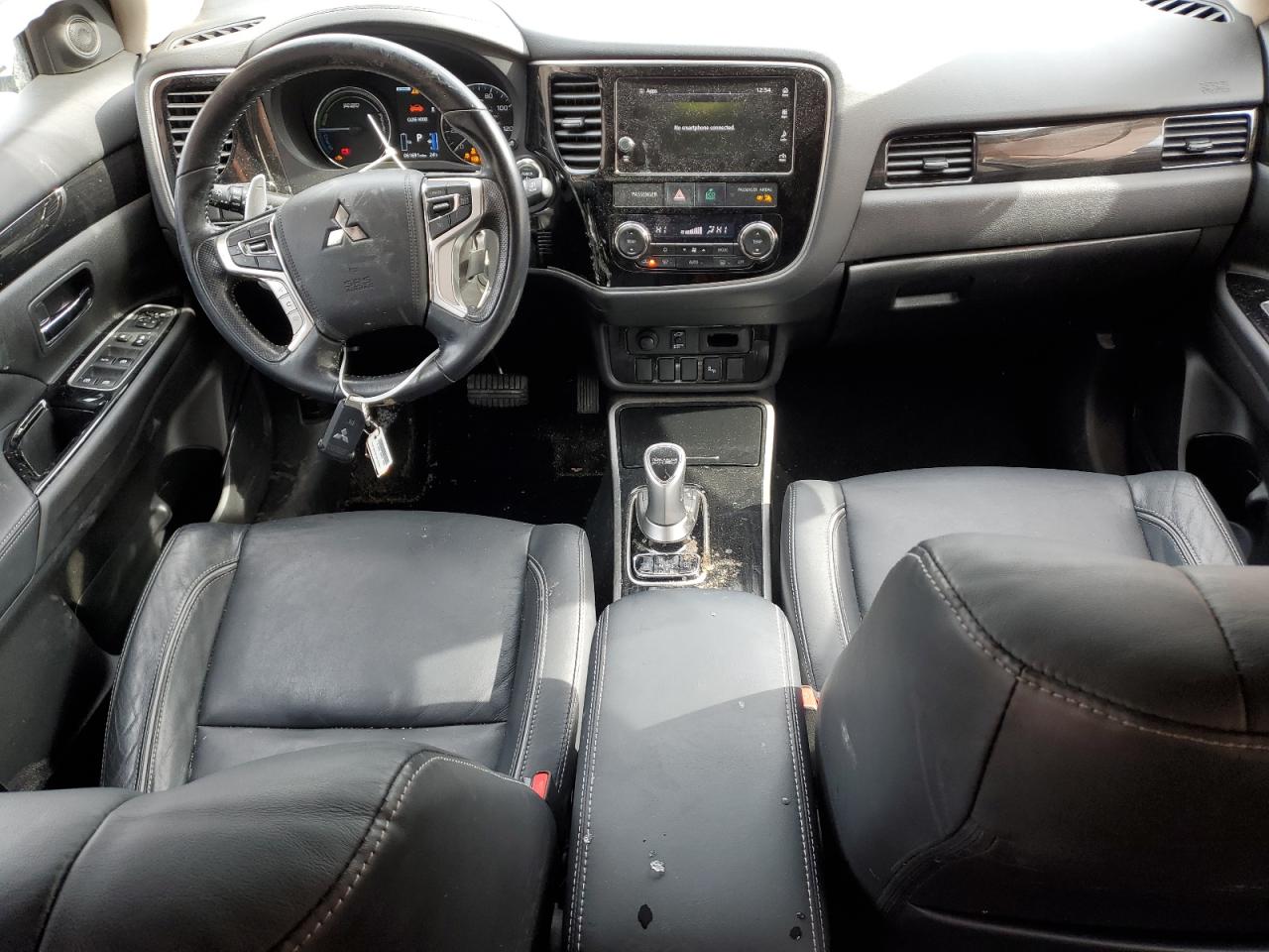 2018 Mitsubishi Outlander - Image 8