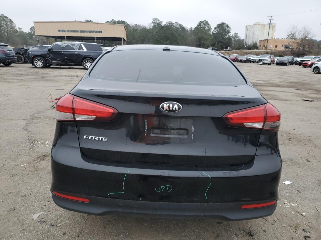 2017 Kia Forte - Image 6