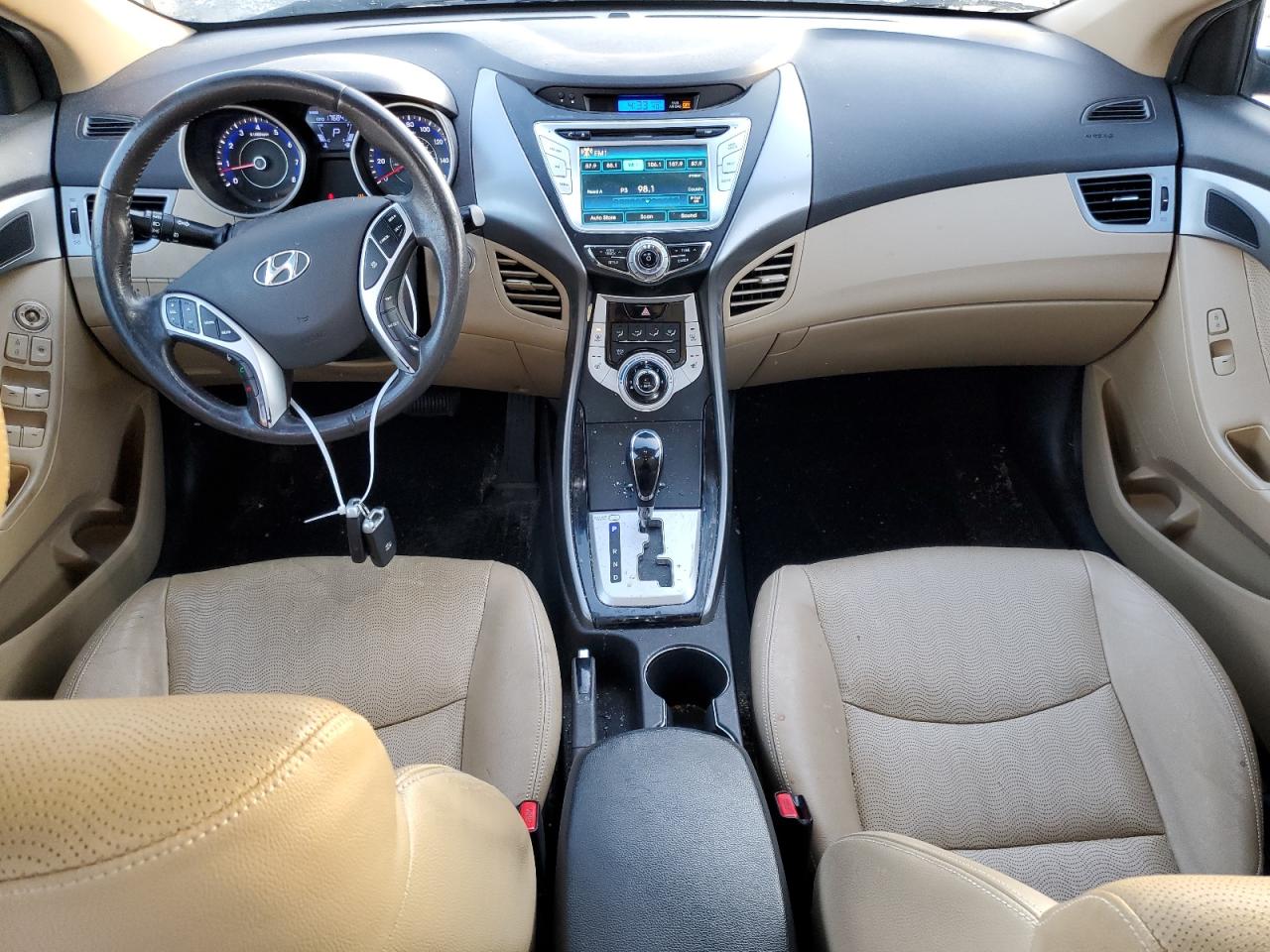 2012 Hyundai Elantra - Image 8