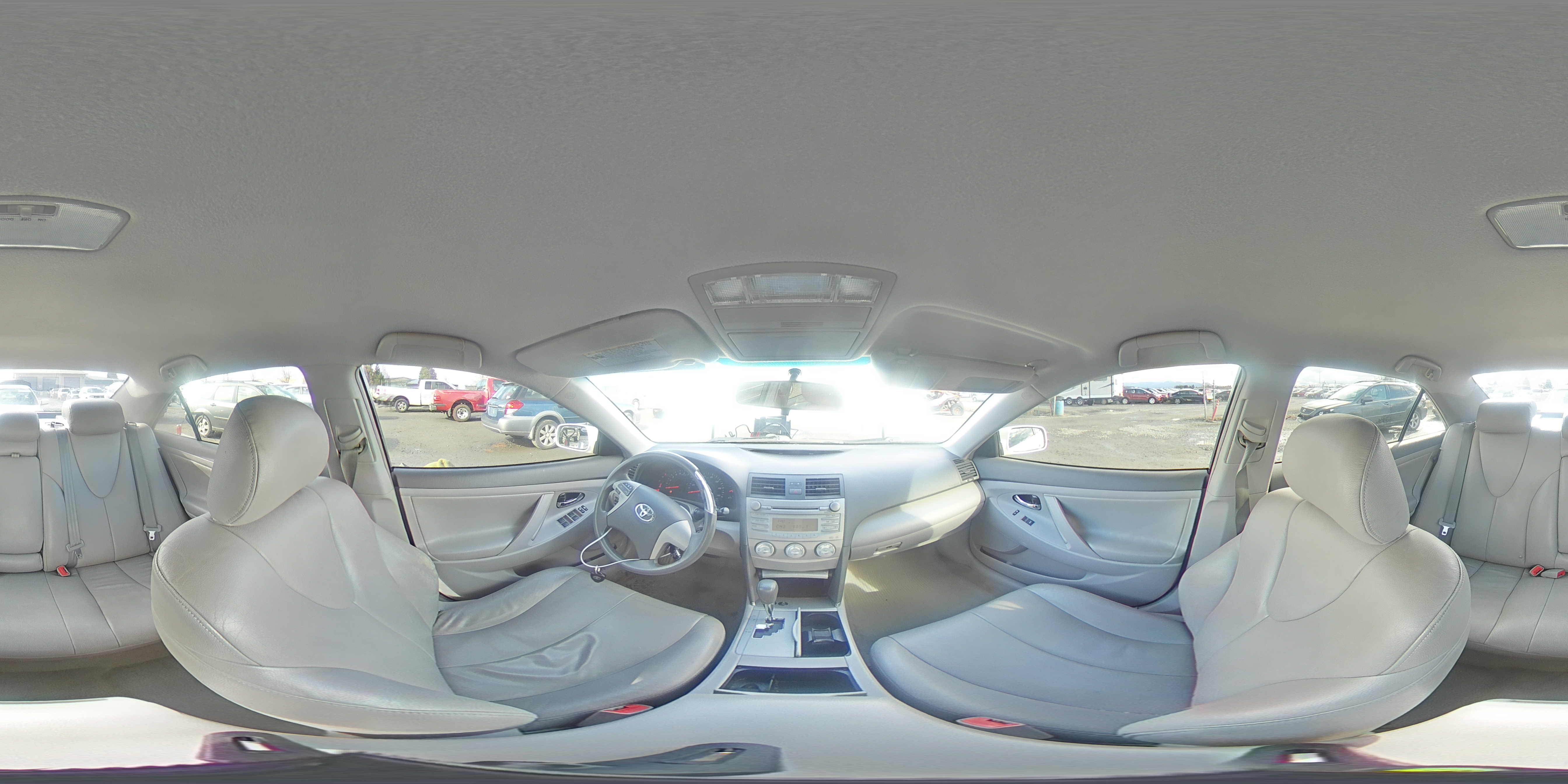 2011 Toyota Camry - Image 13