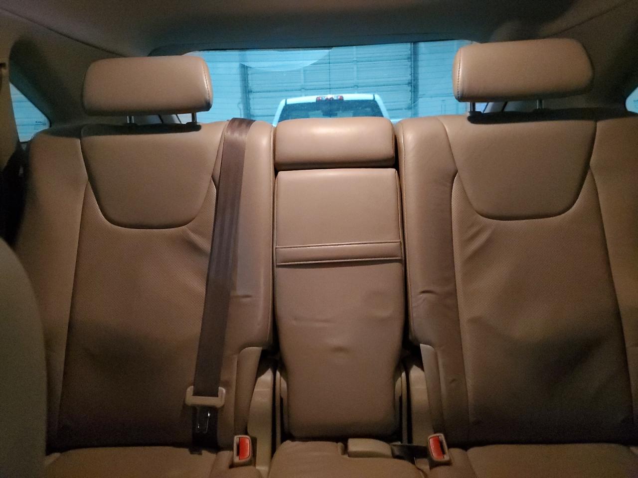 2010 Lexus RX - Image 10