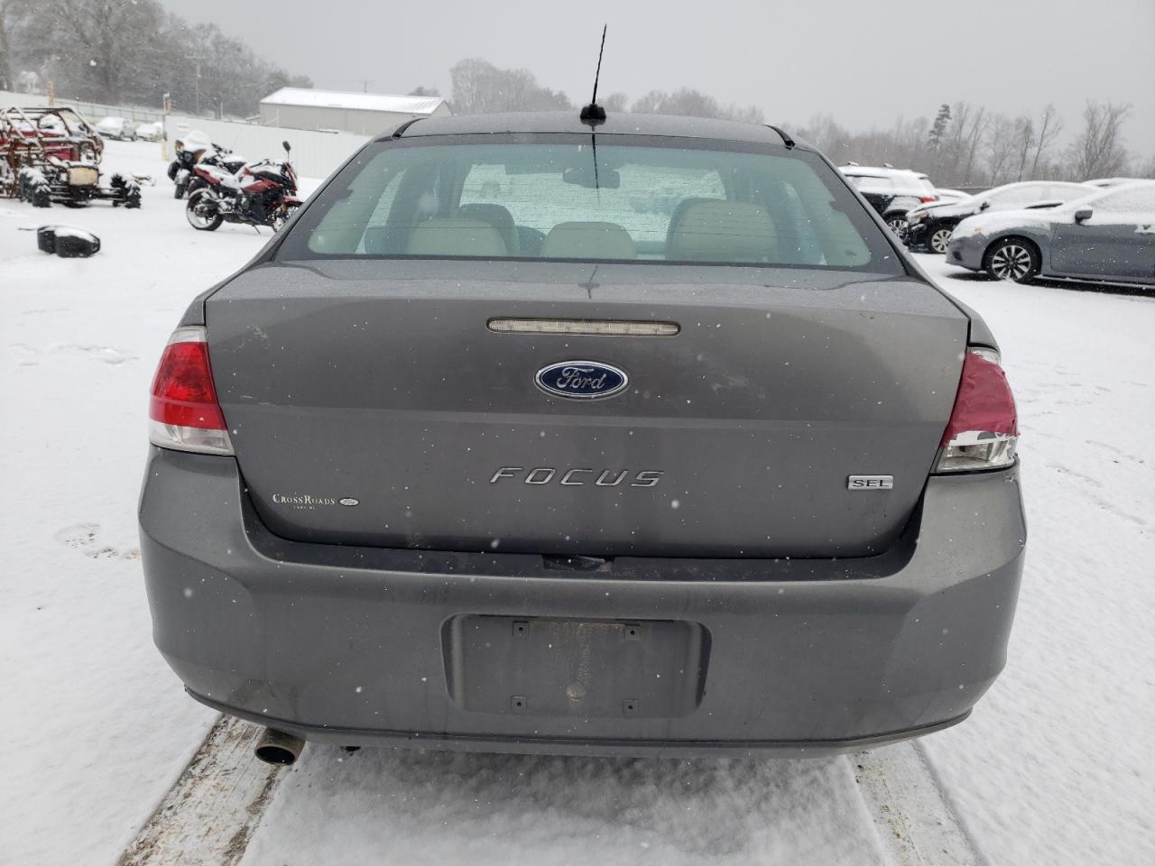 2010 Ford Focus - Image 6