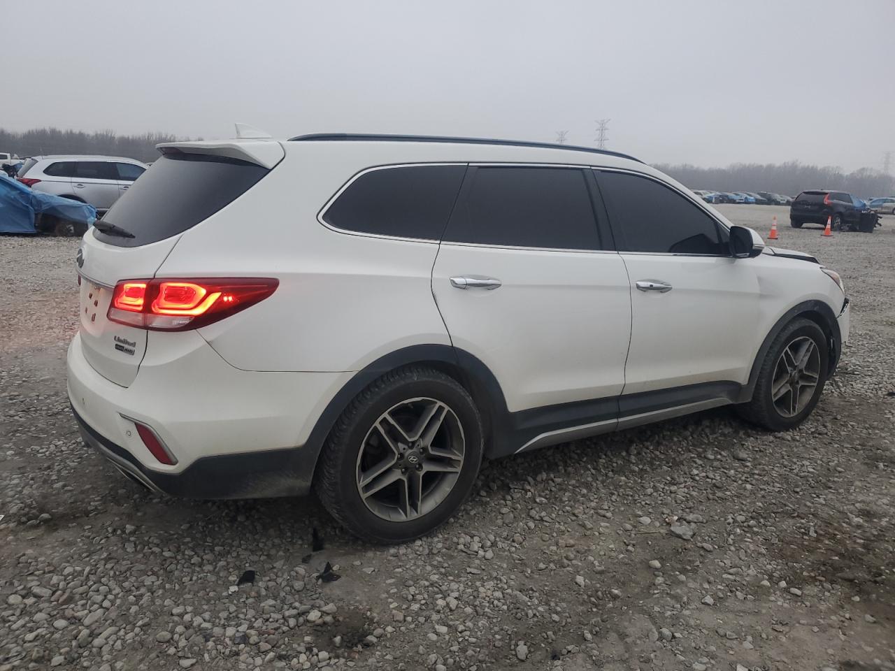2017 Hyundai Santa Fe - Image 3